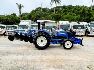 รถไถ ปีใหม่ ชั่วโมงน้อย 