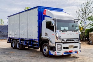 ISUZU FVM 240แรงม้า รถบรรทุก 10ล้อ ตู้แห้ง ปี2016