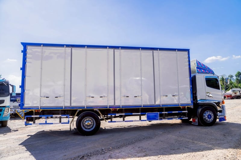 ตู้บรรทุกแห้ง 10 บาน ตู้บรรทุกแห้ง 10 บาน