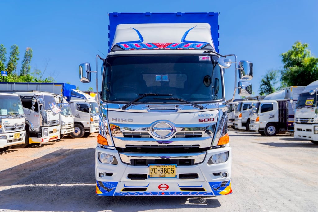 ตู้บรรทุกแห้ง 10 บาน ตู้บรรทุกแห้ง 10 บาน