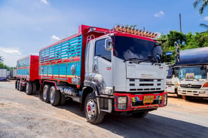 ISUZU FXZ 360แรงม้า รถบรรทุก 10ล้อ พ่วงแม่ลูก ปี2013 เลขไมล์น้อยกว่า 800,000 กม. ISUZU FXZ 360แรงม้า รถบรรทุก 10ล้อ พ่วงแม่ลูก ปี2013 เลขไมล์น้อยกว่า 800,000 กม.