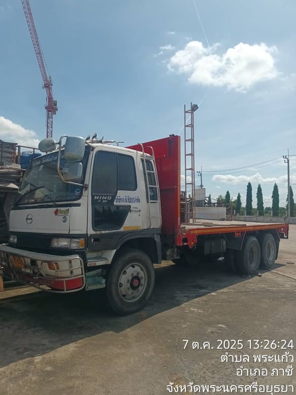 ขายสิบล้อพื้นเรียบ HINO 195 แรง