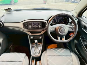 MG MG3 1.5 D Hatchback ปี 2022 (2-Tone)