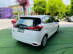 Toyota Yaris 1.2 Entry Hatchback ปี 2022 Toyota Yaris 1.2 Entry Hatchback ปี 2022