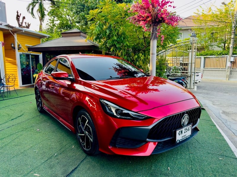 MG MG5 1.5 X SUNROOF AT ปี 2025 MG MG5 1.5 X SUNROOF AT ปี 2025