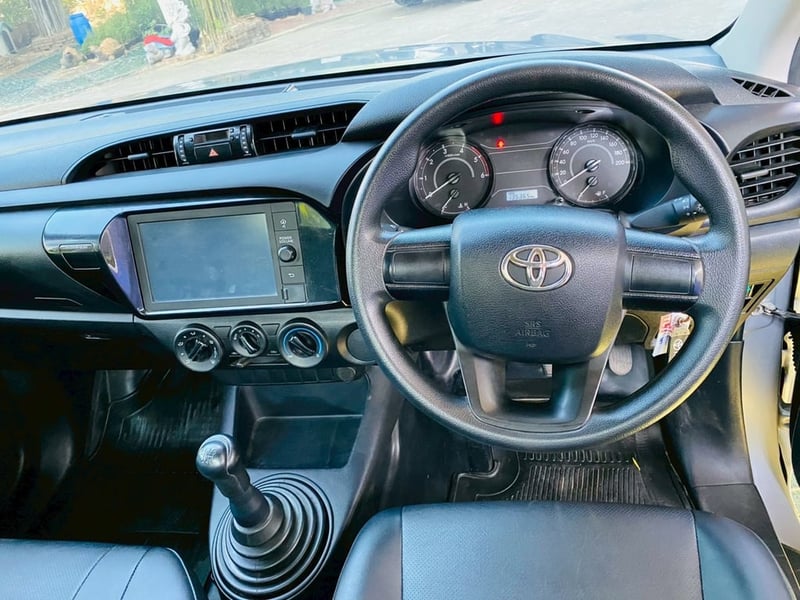 Toyota HILUX REVO 2.8 Single Cab Entry MT ปี 2023
