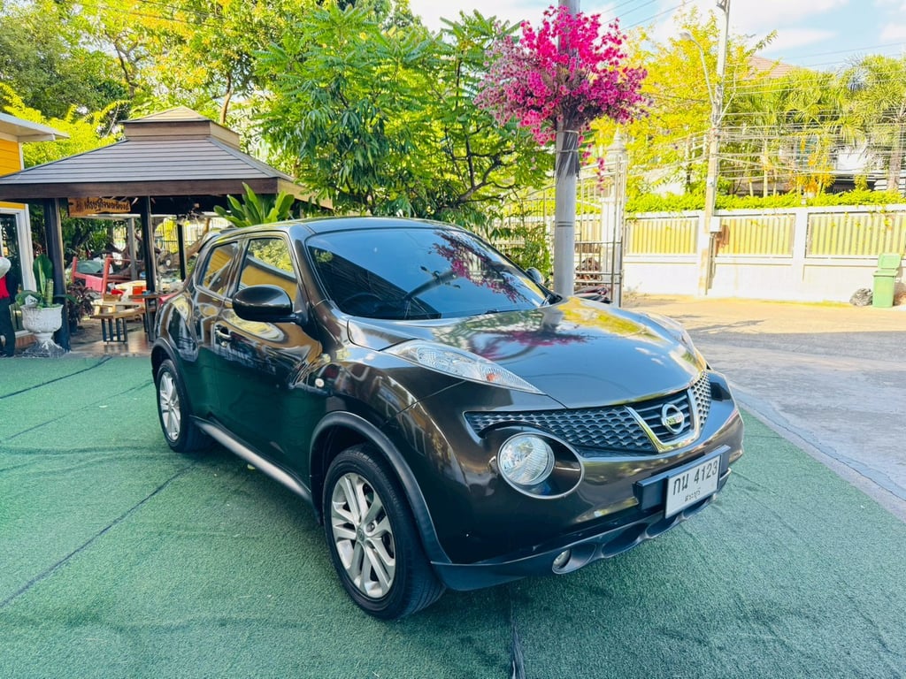 2014 Nissan JUKE 1.6 V SUV 2014 Nissan JUKE 1.6 V SUV