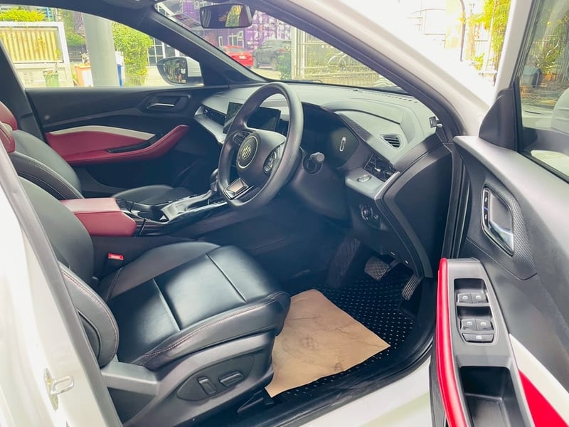 MG MG5 1.5 X SUNROOF ปี 2024 MG MG5 1.5 X SUNROOF ปี 2024