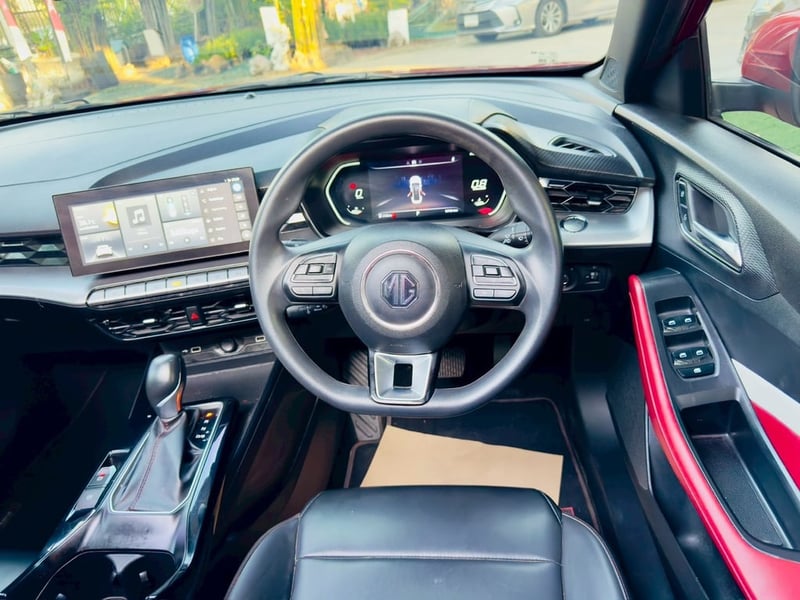 MG MG5 1.5 X SUNROOF AT ปี 2025 MG MG5 1.5 X SUNROOF AT ปี 2025