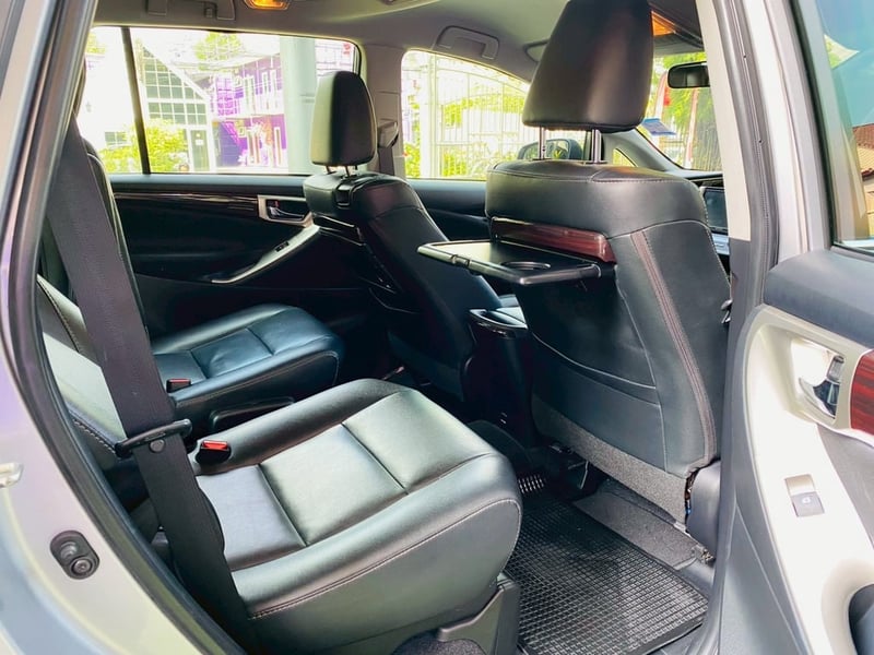 TOYOTA INNOVA 2.8 CRYSTA Premium ปี 2022