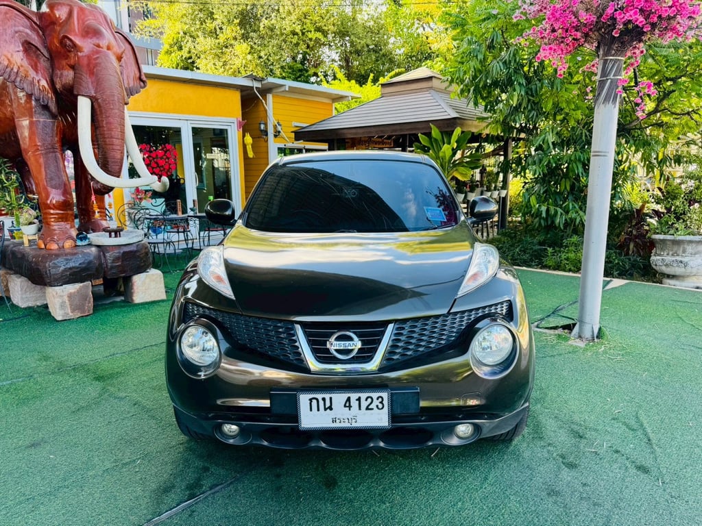 2014 Nissan JUKE 1.6 V SUV 2014 Nissan JUKE 1.6 V SUV