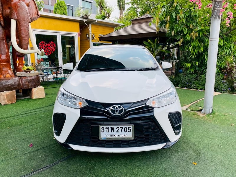 2022 Toyota Yaris 1.2 Entry Hatchback 