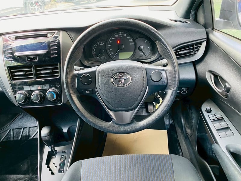 2022 Toyota Yaris 1.2 Entry Hatchback 