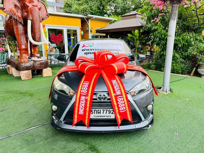 2014 Toyota YARIS 1.2  E Hatchback