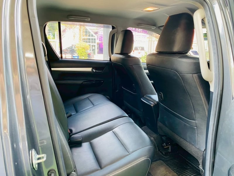 2023 Toyota HILUX REVO 2.4 Double Cab Prerunner Entry