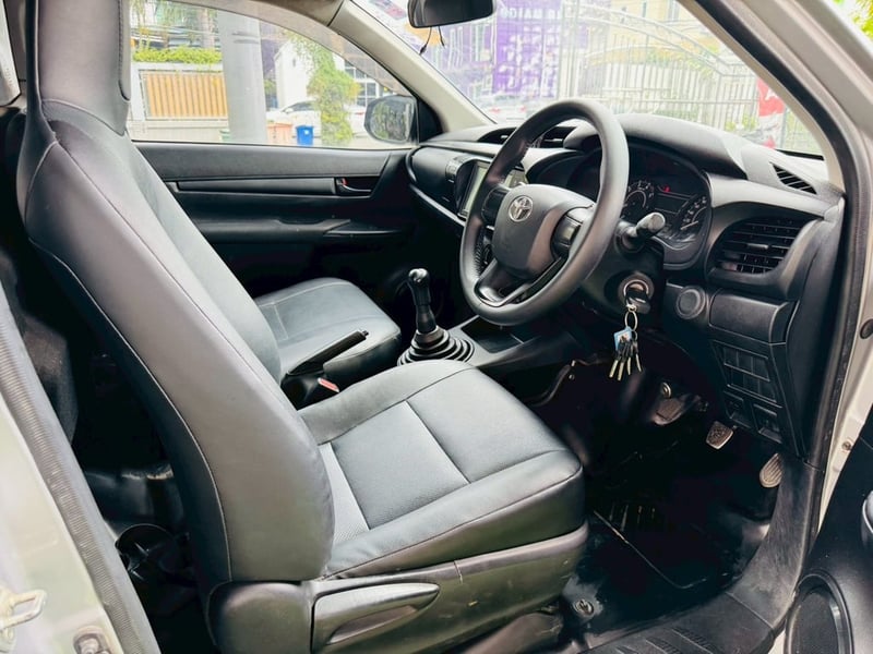 2021 Toyota HILUX REVO 2.4 Single Cab Entry 2021 Toyota HILUX REVO 2.4 Single Cab Entry