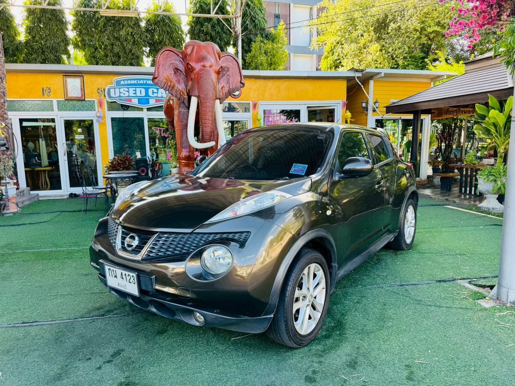 2014 Nissan JUKE 1.6 V SUV 2014 Nissan JUKE 1.6 V SUV