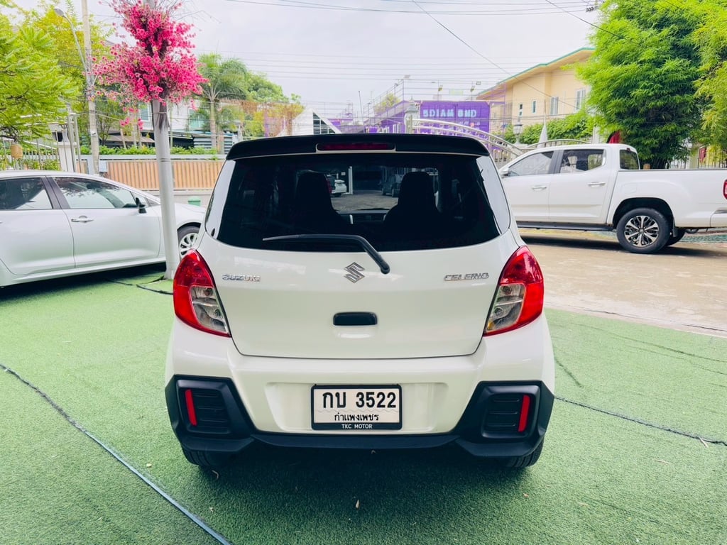  เกียร์ออโต้ 2024 Suzuki CELERIO 1.0 GL