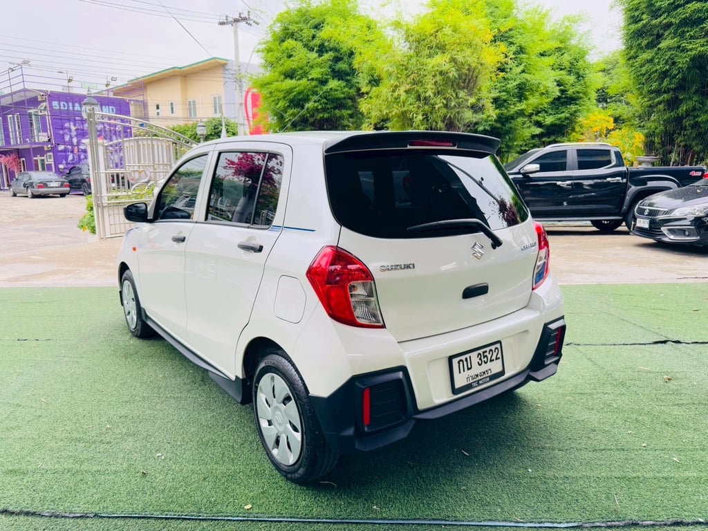  เกียร์ออโต้ 2024 Suzuki CELERIO 1.0 GL