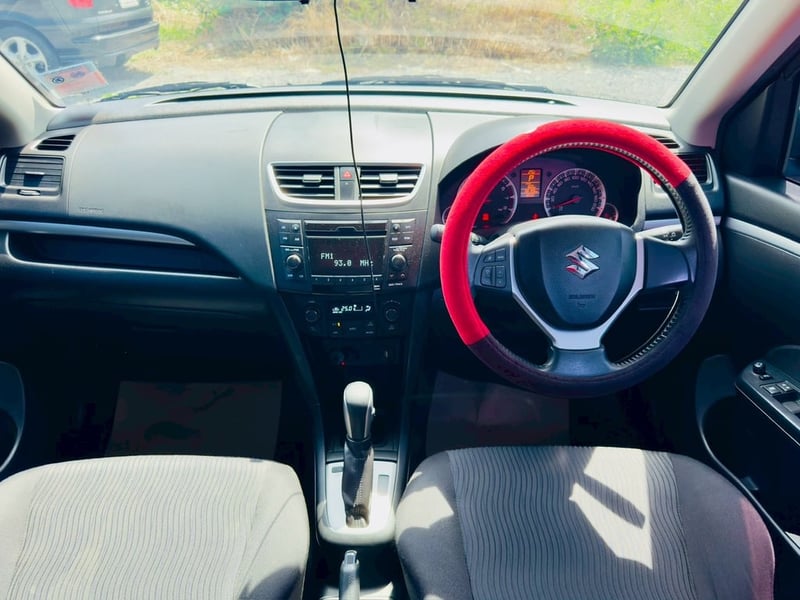 Suzuki Swift 1.2 GLX Hatchback ปี 2016 