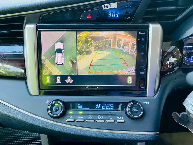 TOYOTA INNOVA 2.8 CRYSTA Premium ปี 2022