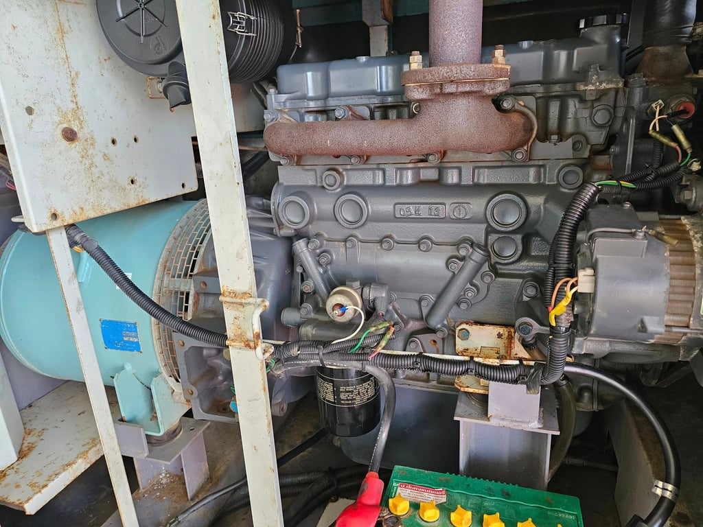 เครื่องปั่นไฟ DENYO รุ่น ESH ขนาด 45 KVA เครื่องยนต์ HINO WO4D - K สภาพเดิมๆ จากญี่่ปุ่น พร้อมใช้งาน เครื่องปั่นไฟ DENYO รุ่น ESH ขนาด 45 KVA เครื่องยนต์ HINO WO4D - K สภาพเดิมๆ จากญี่่ปุ่น พร้อมใช้งาน