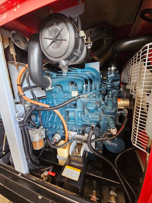 เครื่องปั่นไฟ DENYO รุ่น LSKE 25 KVA ขนาด  เครื่องยนต์ KUOBAT สภาพเดิมๆ สวยๆ จากญี่ปุ่น พร้อมใช้งาน สนใจติดต่อสอบถามรายละเอียดเพิ่มเติมได้ที่เบอร์ 081-9070978