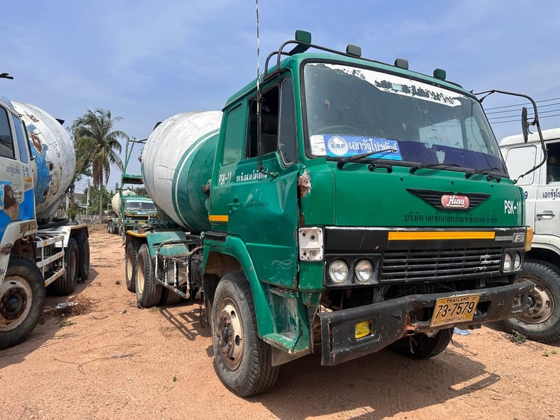 รถโม่ปูน7คิว ตามสภาพพร้อมใช้งาน