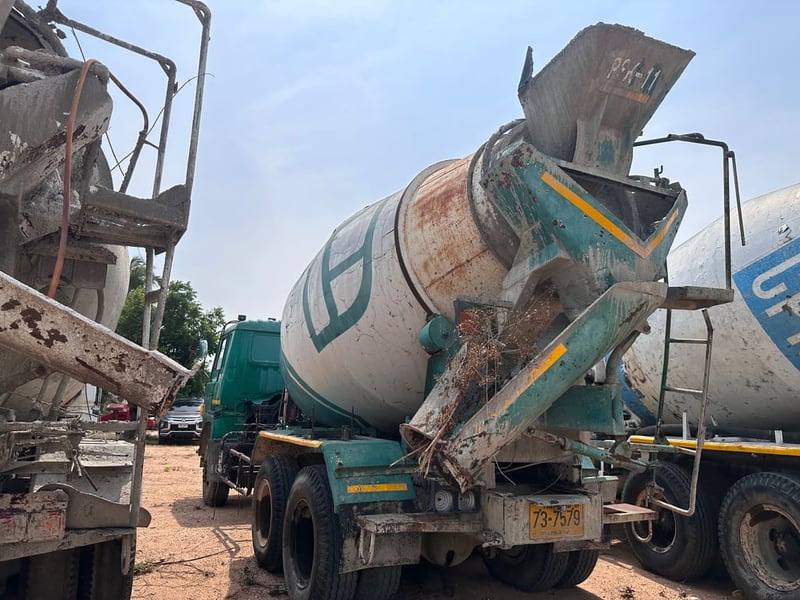 รถโม่ปูน7คิว ตามสภาพพร้อมใช้งาน