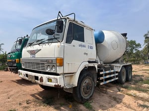 รถโม่ปูน7คิว ตามสภาพใช้งานได้ปกติทั้งลำ