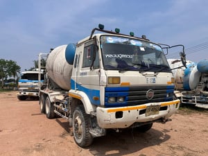 รถโม่ปูน7คิว ตามสภาพใช้งานได้ปกติทั้งลำ