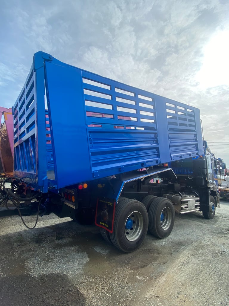 ISUZU FXZ 360แรงม้า รถบรรทุก 10ล้อ ดั้มพ์ ปี2023(3502) ISUZU FXZ 360แรงม้า รถบรรทุก 10ล้อ ดั้มพ์ ปี2023(3502)