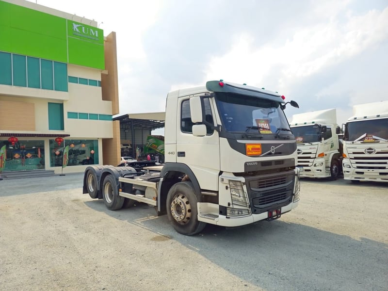 สิบล้อหัวลาก Volvo FM 440 แรง ปี 2560 (0733)