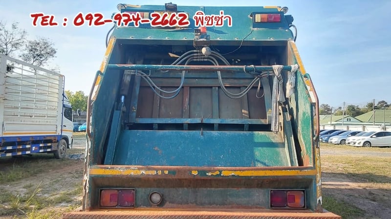 หกล้อบรรทุกขยะ HINO FG8J 240 แรงปี 66 (4084) หกล้อบรรทุกขยะ HINO FG8J 240 แรงปี 66 (4084)