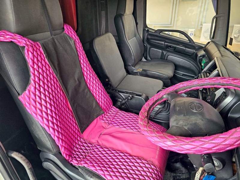 สิบล้อตู้สิบบาน HINO FL8J 260 แรง ปี 2565 (5943)