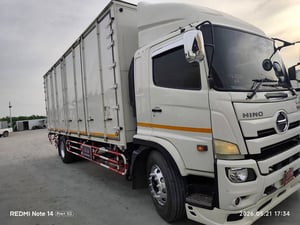 หกล้อตู้สิบบาน HINO FG8J 240 แรง ปี 2561(4378 หกล้อตู้สิบบาน HINO FG8J 240 แรง ปี 2561(4378