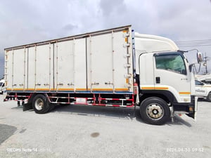 หลังคาลอน ISUZU FTR 240 แรง ปี 57 (9785) หลังคาลอน ISUZU FTR 240 แรง ปี 57 (9785)