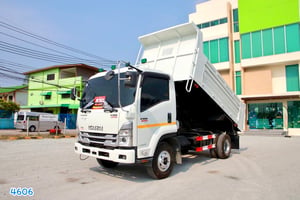 หกล้อดั้มพ์  ISUZU FRR 210  แรง ปี 2566 (4606)