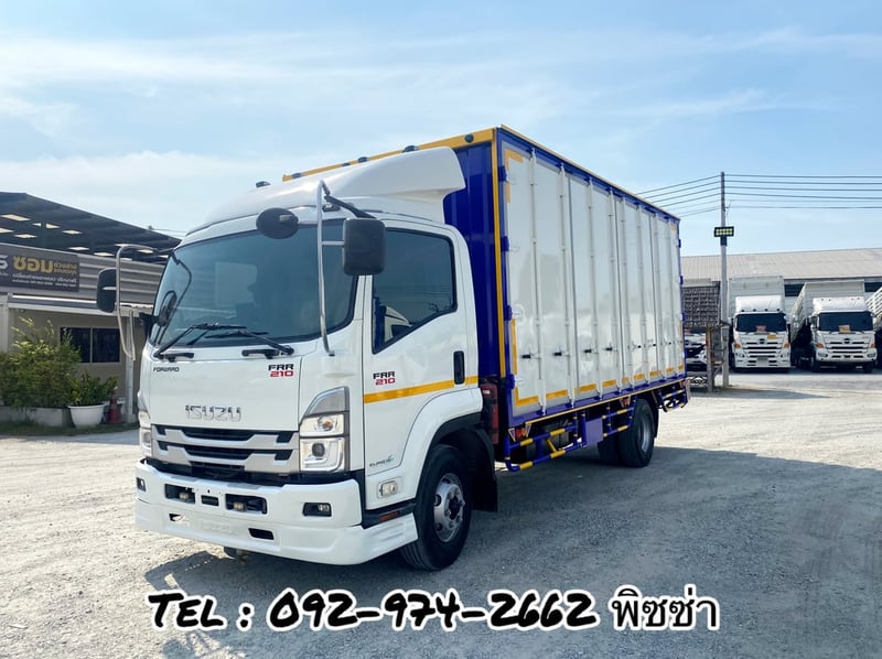 หกล้อตู้สิบบาน ISUZU FRR 210 แรง ปี 66 (8215) หกล้อตู้สิบบาน ISUZU FRR 210 แรง ปี 66 (8215)