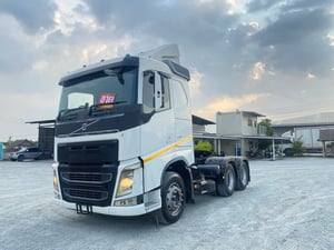 หัวลากVOLVO สองเพลา FH 440 ปี 2558 (8454) หัวลากVOLVO สองเพลา FH 440 ปี 2558 (8454)
