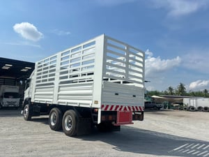 สิบล้อคอก เพลาเดียว พร้อมลุยงาน 🔥 🚛 ISUZU FVM 300 แรงม้า 📅 ปี 2563 ( 4490 ) สิบล้อคอก เพลาเดียว พร้อมลุยงาน 🔥 🚛 ISUZU FVM 300 แรงม้า 📅 ปี 2563 ( 4490 )