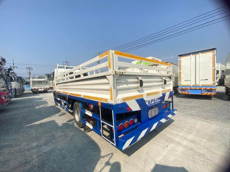 หกล้อกระบะคาร์โก้ HINO 175 แรง ปี 67  