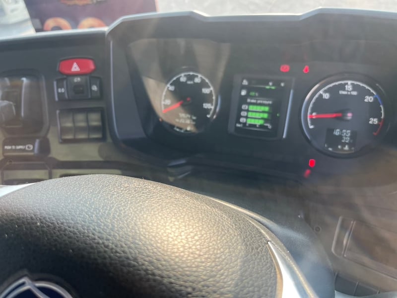 สิบล้อหัวลากเพลาเดียวยกล้อ Scania(5875)