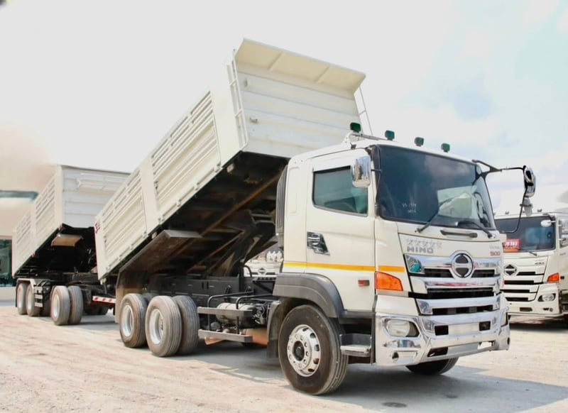 สิบล้อดั้มพ์ HINO  FM1A 344 แรง ปี 2560(2539,3778)