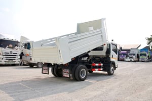  กระบะเก็บงานสวย พร้อมใช้งาน  หกล้อดั้มพ์  ISUZU FRR 210  แรง ปี 2566 (4606)