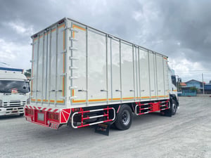 หกล้อตู้สิบบาน ISUZU FTR 240 แรง ปี 61 (0510)