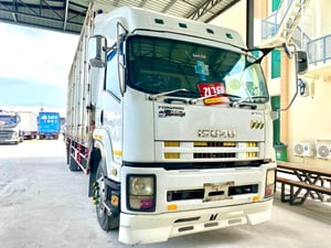 ISUZU FTR 240 แรง ปี 57 (9785)