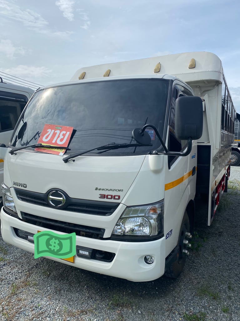 HINO XZU 150แรงม้า รถบรรทุก 6ล้อ สองแถว ปี2023(2429)