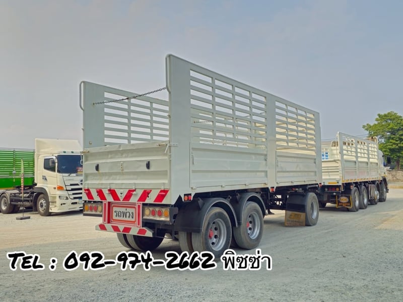 สิบสองล้อคอก VOLVO FM 440 แรง ปี 2556 (2894,0735) สิบสองล้อคอก VOLVO FM 440 แรง ปี 2556 (2894,0735)