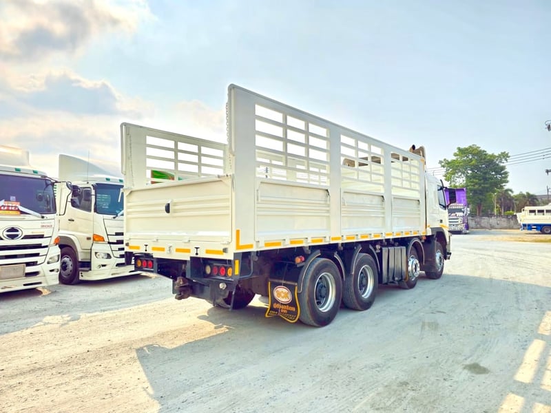 สิบสองล้อคอก Volvo FM 440 แรง ปี 2556 (2894)